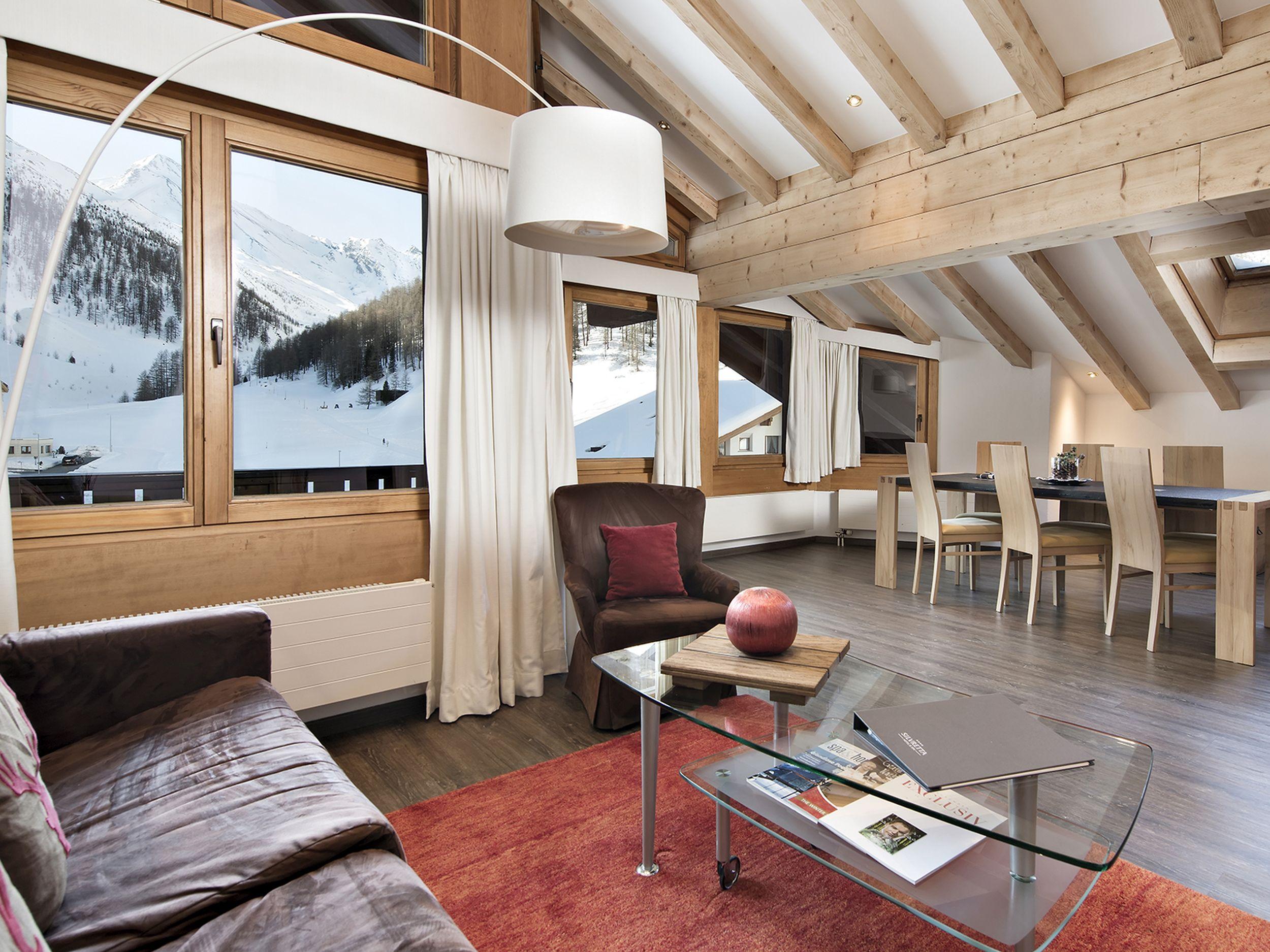 Chalet Silvretta Hotel & Spa Samnaun Bilik gambar